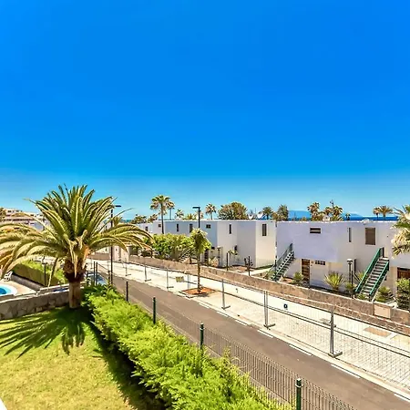 Апартаменти Two Bedroom Apartment, Near Playa De Americas, Wifi, Pool *